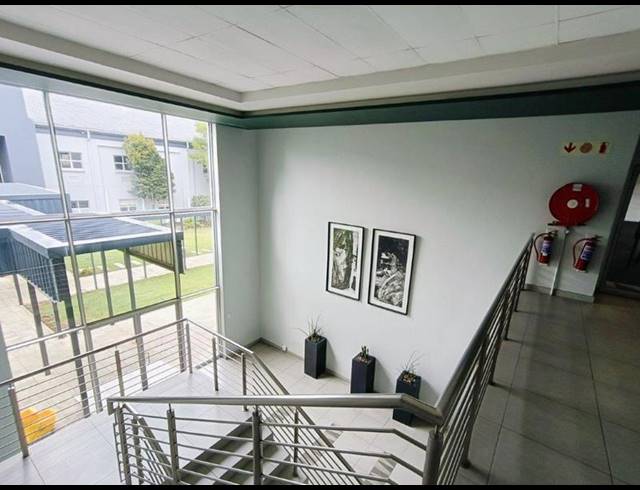 BUSINESS PROPERTY TO RENT IN HALFWAY HOUSE